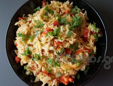 Η συνταγή της ημέρας: Λάχανο με λιαστή ντομάτα και σως μουστάρδας